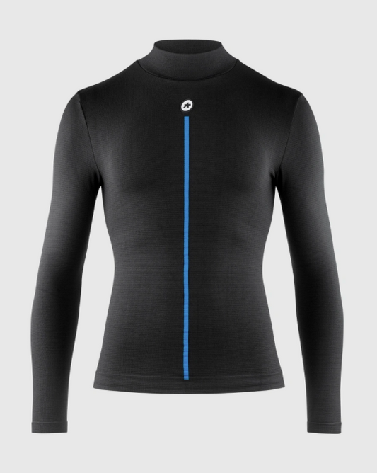 Close-up of the ASSOS Winter LS Skin Layer P1 for men, showcasing the advanced polypropylene/carbon yarn composition and cir…