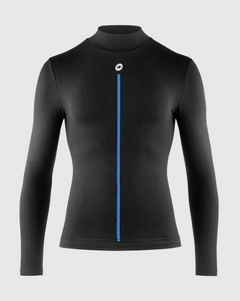 Close-up of the ASSOS Winter LS Skin Layer P1 for men, showcasing the advanced polypropylene/carbon yarn composition and cir…
