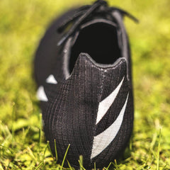 Approved Cycling Berk SITO 2.0, on-foot perspective, illustrating ergonomic fit and low profile.