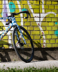 Nich Legends 4 test bike saddle height adjustment, focused on rider fit and power transfer efficiency