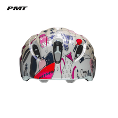 Approved Cycling PMT IDOL road helmet, close-up of buckle system. Secure and easy-to-use fastening for kids.