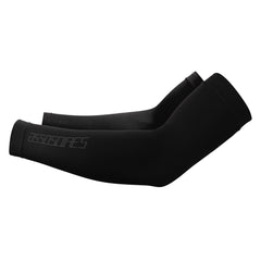 Assos Spring/Fall Arm Warmers by APPROVED CYCLING, detail. Seamless circular knit, 78% Polyester, 15% Polyamide, 7% Elastane.
