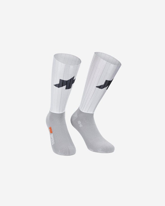 Assos RSR Speed Socks S11 White - aero cycling socks with ribbed texture and Circular Seamless construction