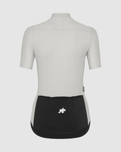 Assos UMA GT Jersey S11 EVO Almond Milk women's cycling jersey - back view with triple ramp pockets