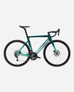 Bianchi OLTRE RACE 105 Di2 Racing 818 cestno kolo — Alba Celeste