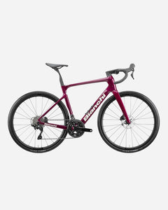 Bianchi Infinito 105 Di2 B 30R Road Bike in Rosso Rubino/Logo Avorio–Glossy