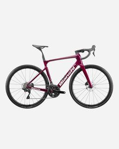 Bianchi Infinito 105 B 30R Road Bike in Rosso Rubino/Logo Avorio–Glossy