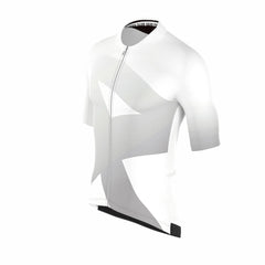 APPROVED CYCLING Fundamental LTD. men's jersey. Detail of precision-engineered zipper, seamless integration, aerodynamic.